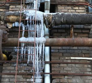 Prevent frozen outdoor pipes during winter